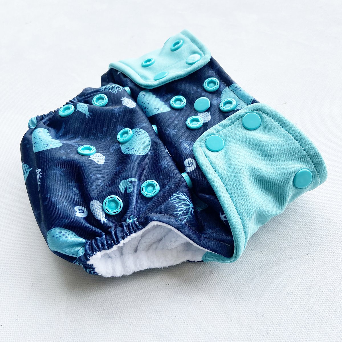 bumpadum's tweet photo. Why do parents LOVE the Bumpadum Classic Pocket Diaper?
💚 Free-size design, stays dry, fits 5-17 kgs! 👶👕
🌞 Snap-on insert for 3-hr daytime use! 🛡️
🤗 Crossover tabs for comfy fit! 🔗
💰 Affordable! 🤑 
#Diapering #Reusable #BudgetFriendly #HappyBaby #SmartParenting 🌈👶💕 https://t.co/4tsIqSGbA8