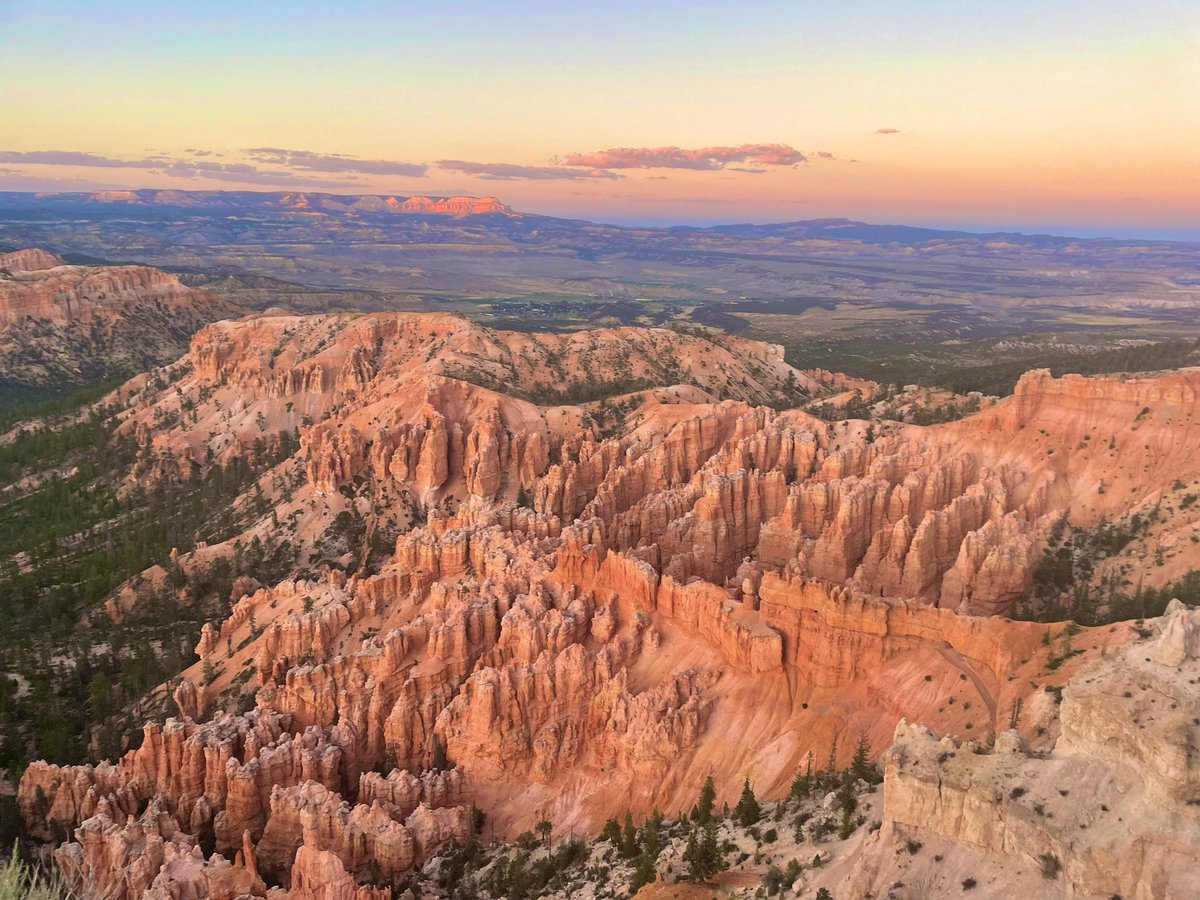 drkellypage's tweet photo. #nofilter #mothernature #bestdesignerEVER #brycecanyon ๐ https://t.co/ZElEJcxA3c