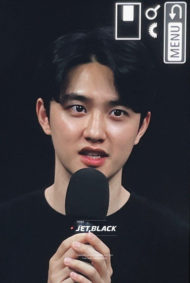 بچه ها ی سوال 
این پسر واقعیه ؟؟🥲
#DO #exo
<a href="/weareoneEXO/">EXO</a> <a href="/layzhang/">Lay Zhang</a> <a href="/B_hundred_Hyun/">Baekhyun_EXO</a>