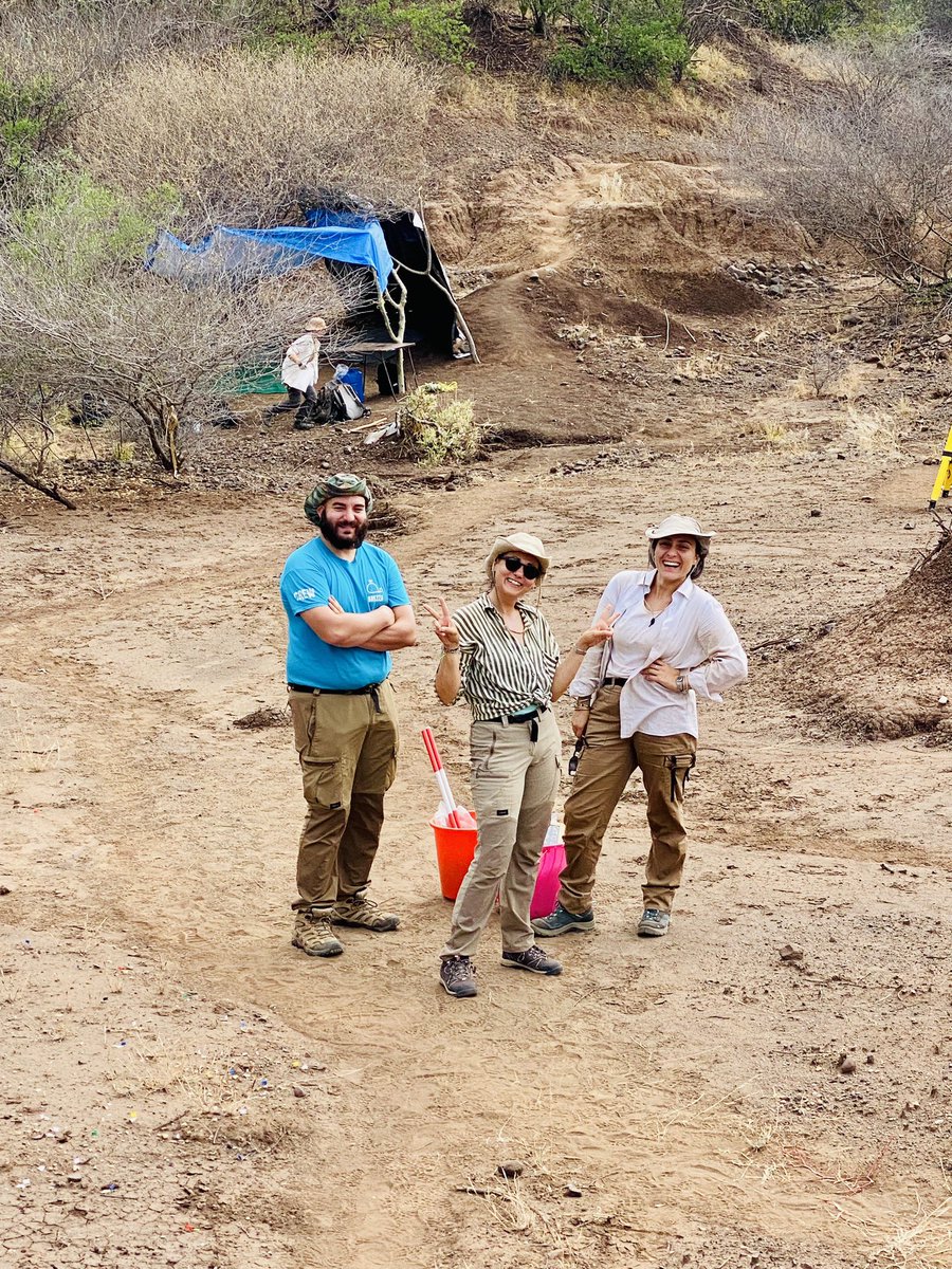 GotArch's tweet photo. Gotera squad with @MariannaFusco5 @CatAureli95 and Francesco Bucci #MSA #Field #Ethiopia #BoranaZone @VisitOromia https://t.co/GRYU57FaA5