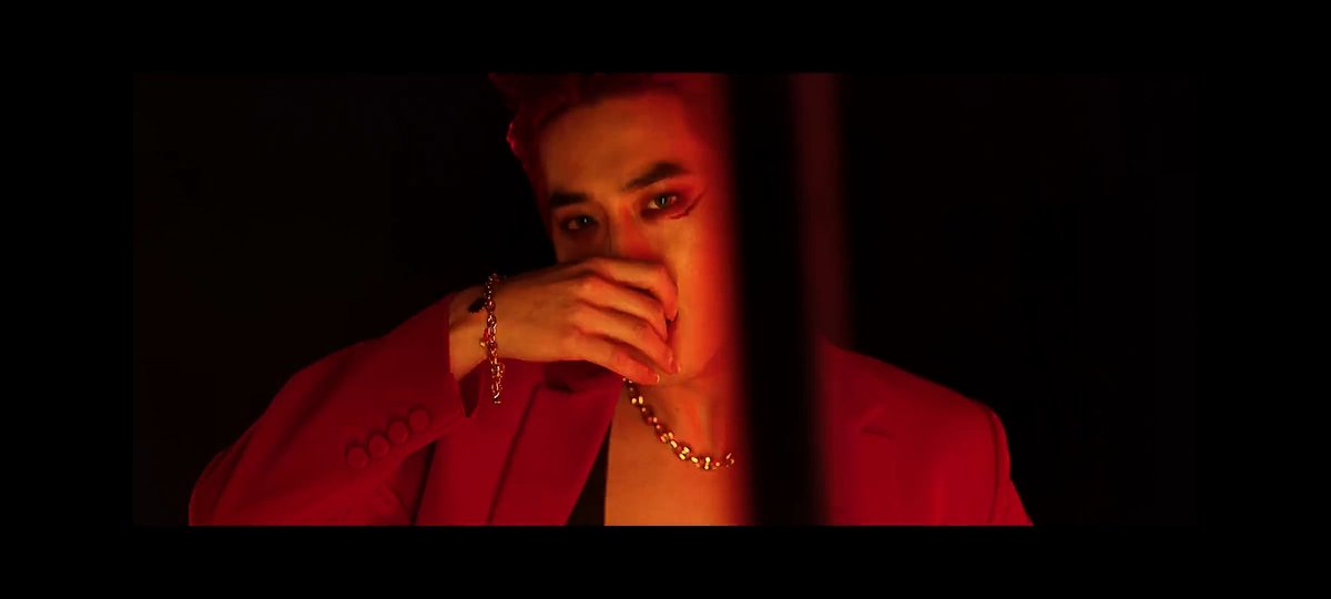 kimmyloey's tweet image. Trailer #Exodeux ini lebih condong ke X-Exo, dulu tuh pas trailer ini keluar bikin heboh dan bingung.

Tp krn kita udh kenal X-Exo jd trailer ini gak seserem dan sulit itu. Kayaknya kita dipaksa untuk kembali ke cerita utama dr Exo balik ke Era narasi MAMA