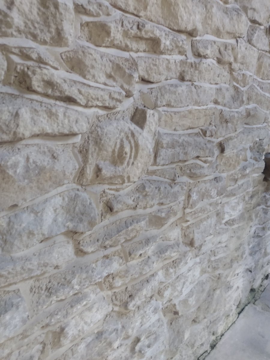 Marta_Lomza's tweet photo. This is from the same church, in the picturesque village of Shilton (Oxon). It was full of unexpected gems like these, described in detail by the church guide, written by some amazing local historians. Well worth a visit. #localhistory #oxfordshire https://t.co/fTYalWnrfA