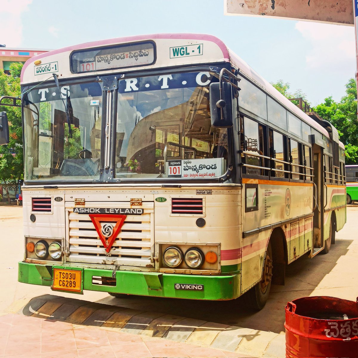 RTC_BUS_FAN's tweet photo. Siddipet<>Hanmakonda Pallevelugu
Warangal-1 depot

Via: Palamakula, Baddipadaga, Baswapur, Husnabad, Mulkanoor, Elkaturthy, Hasanparthi 

#tsrtc #tsrtcbuses #tsrtcpallevelugu #pallevelugu #siddipet #husnabad #hanamkonda #hanumakonda https://t.co/QO9Kho4xzv