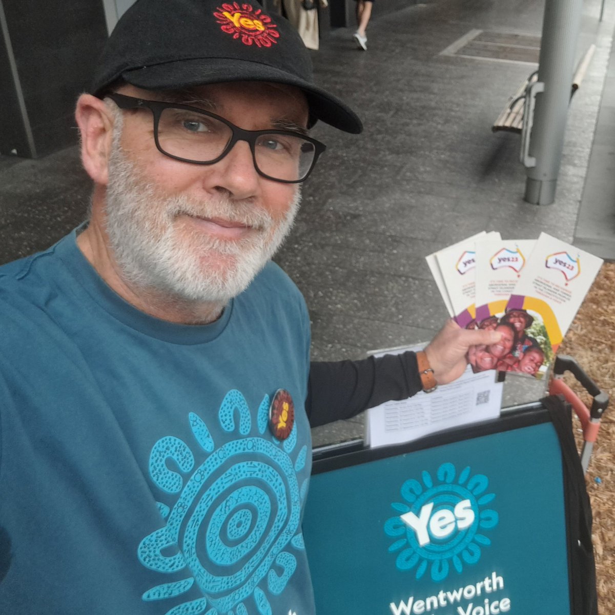 In #BondiJunction this morning, an elderly gentleman told me he was a lifelong LNP voter and had planned to vote no. But he'd changed to #VoteYes after a conversation with his son, who explained why the #VoiceToParliament needs to be enshrined in the #Constitution. ❤️