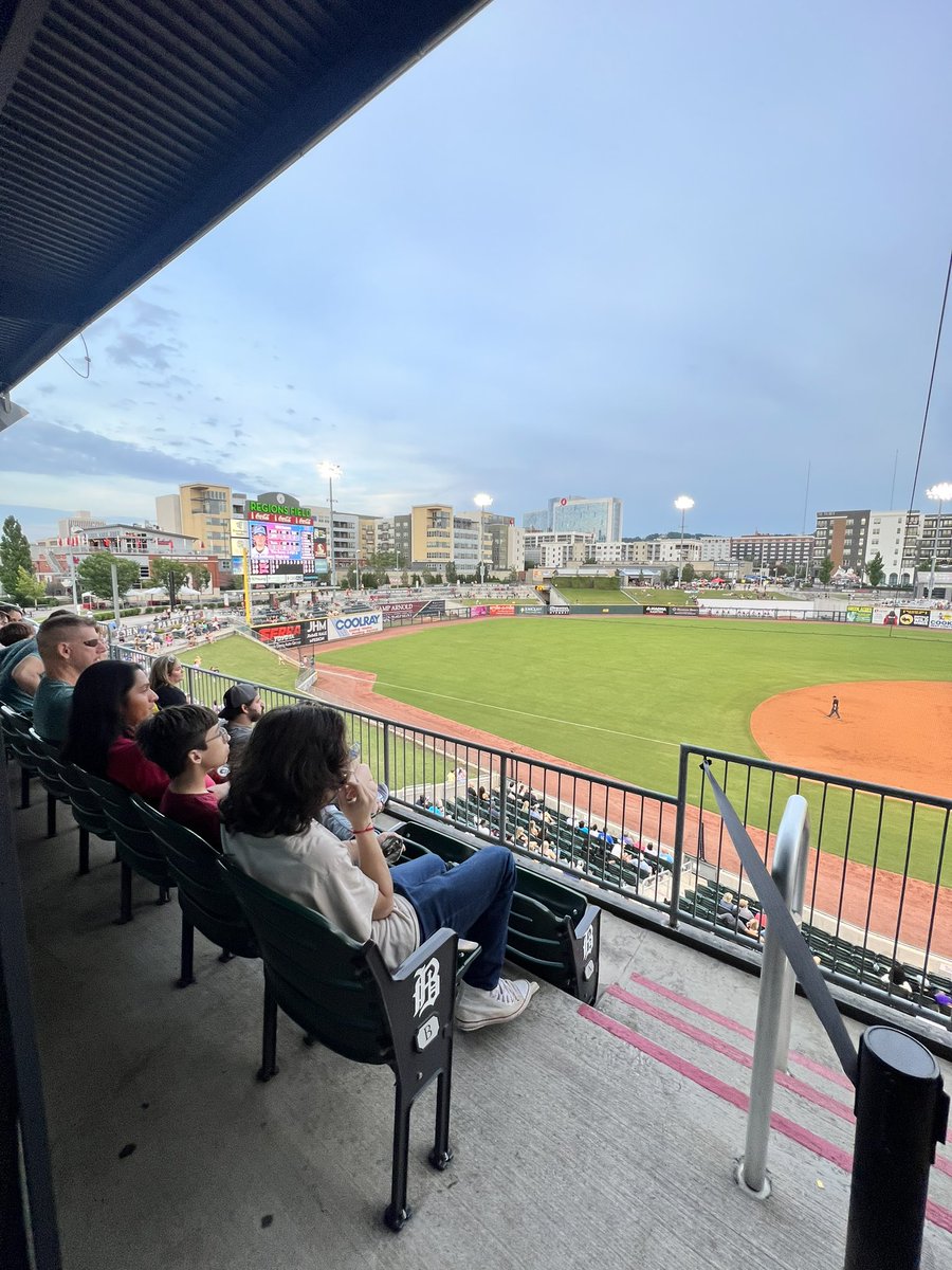 UABHeersink's tweet image. We had a wonderful time at our #Heersink School of Medicine Appreciation Night at the @BhamBarons! Our dean, @anupamuab, even got to throw the first pitch! We are so grateful for all of our #HeersinkFaculty and staff!
