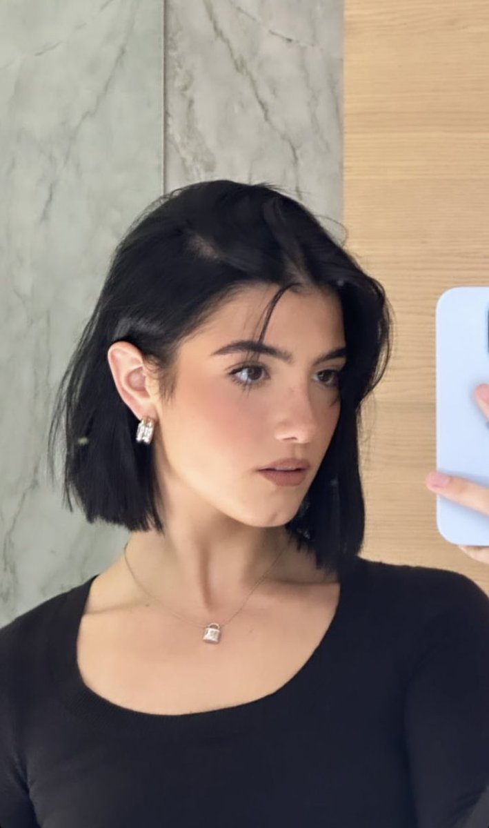 AccessCharli's tweet photo. 💇🏻‍♀️💇🏻‍♀️ https://t.co/qTLFIWmDnk