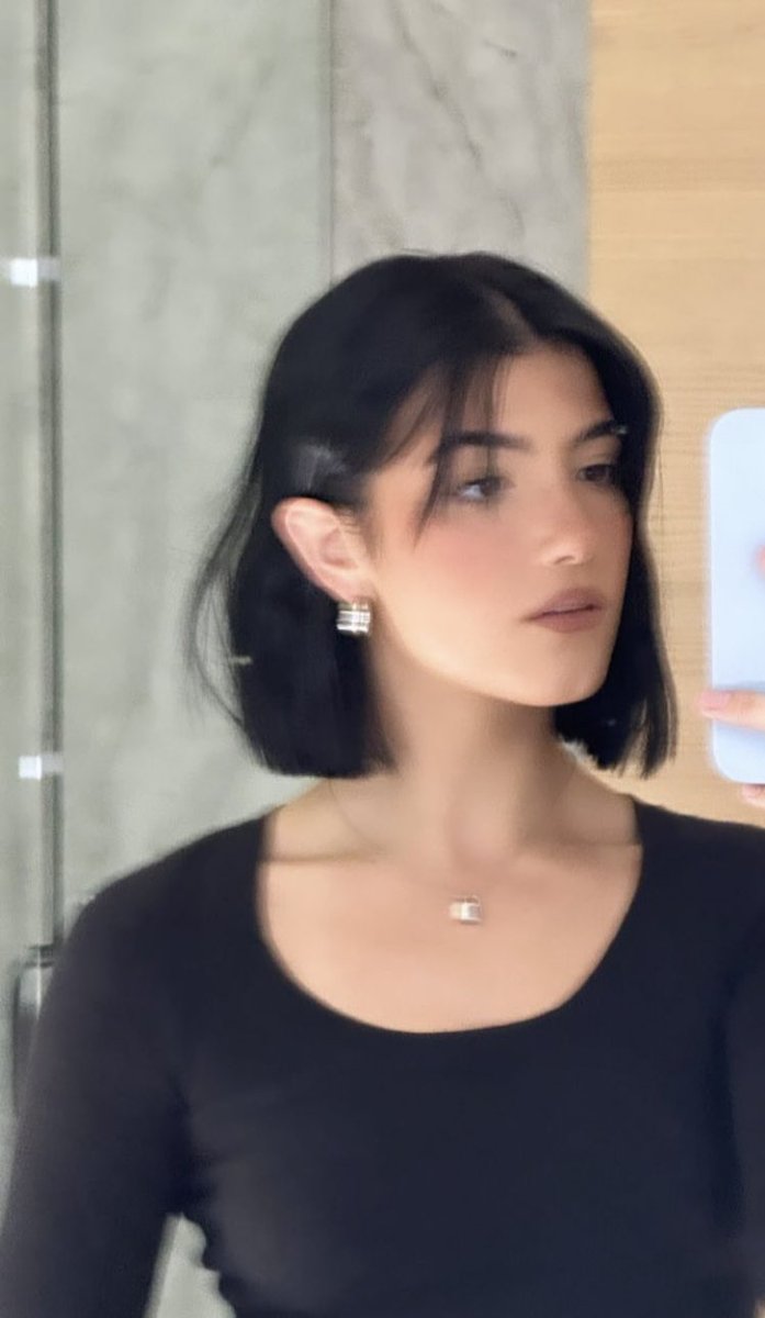 AccessCharli's tweet photo. 💇🏻‍♀️💇🏻‍♀️ https://t.co/qTLFIWmDnk