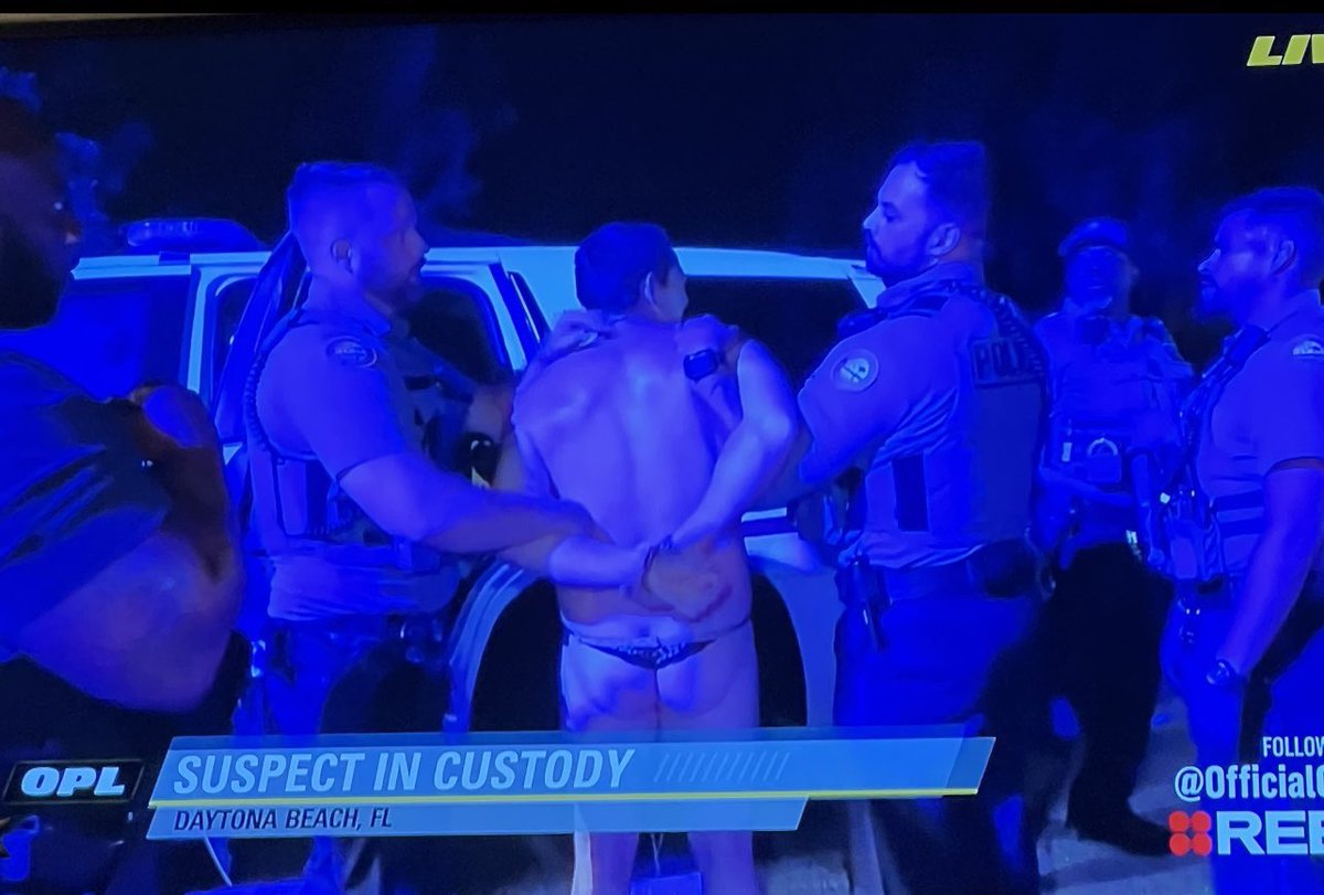steviecoolest's tweet photo. Is OPLive doing their version of Shark Week? Apparently it’s Cheek Week @OfficialOPLive #OnPatrolLive #OPLive @ReelzChannel #OnPatrolNation #CheekWeek https://t.co/xnq3GGGBsA