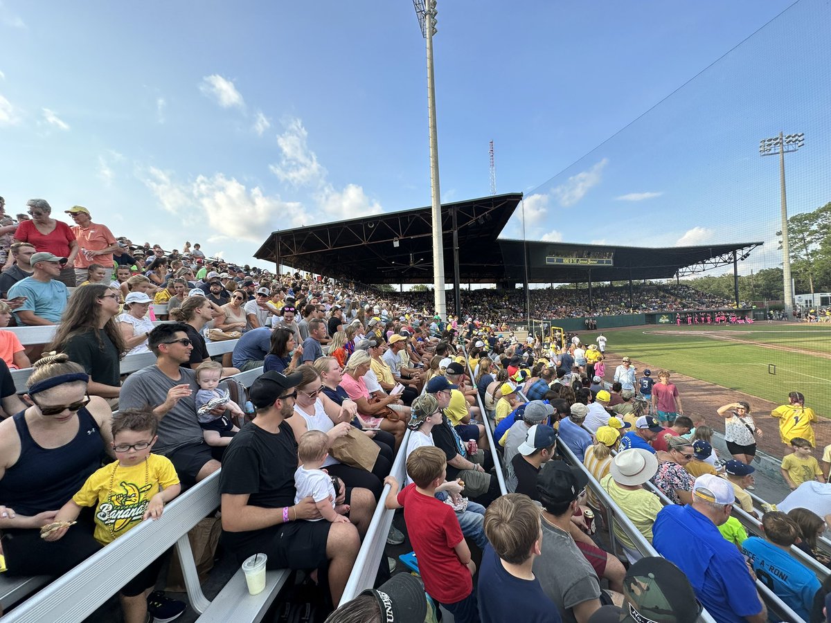Kyle_Turner_'s tweet photo. Had a great time tonight at the @TheSavBananas game! Jesse Cole has done such an amazing job with the culture and community. If you haven’t experienced it, you should definitely check it out. 

#Savannah
#Bananas
#SavannahBananas
#BananaBall
#Baseball https://t.co/QrT1248j9I