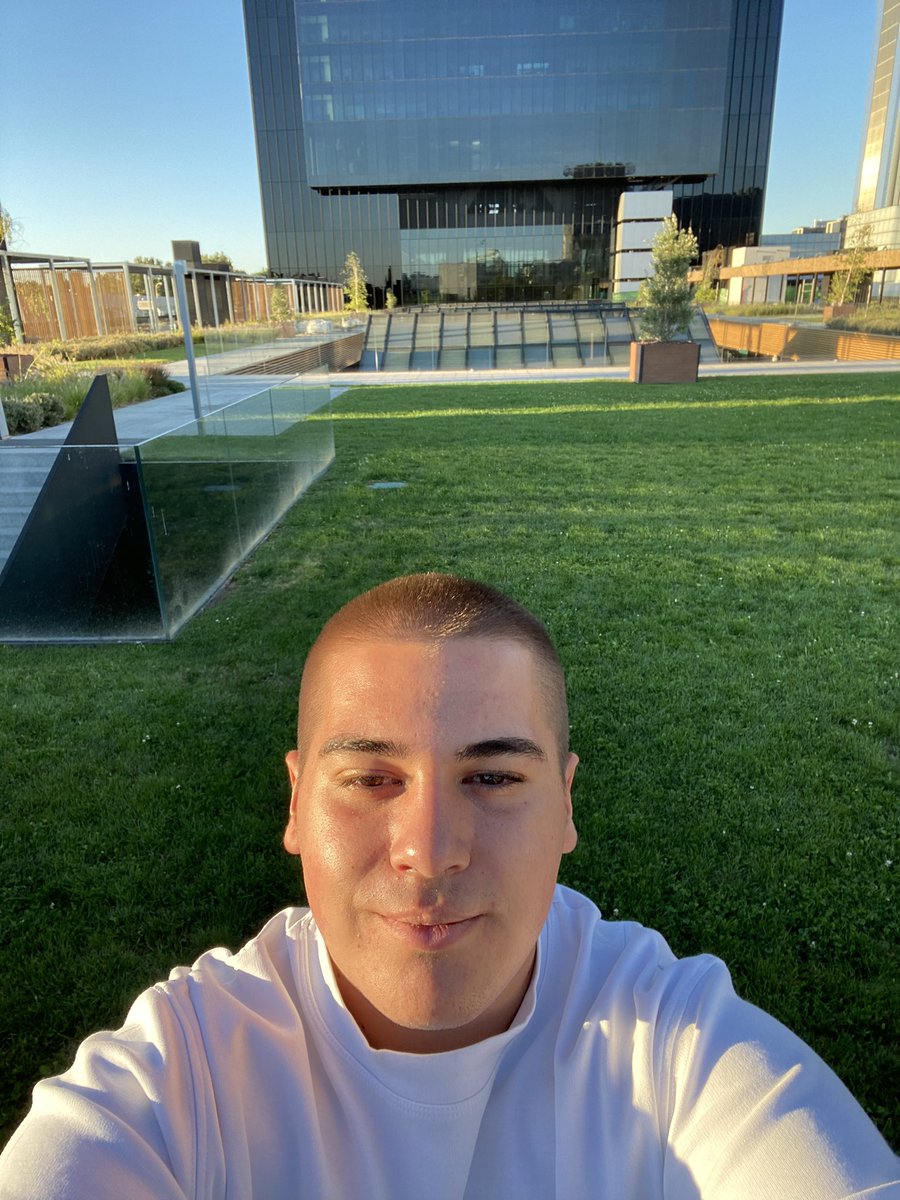 biiiiilly tweet media