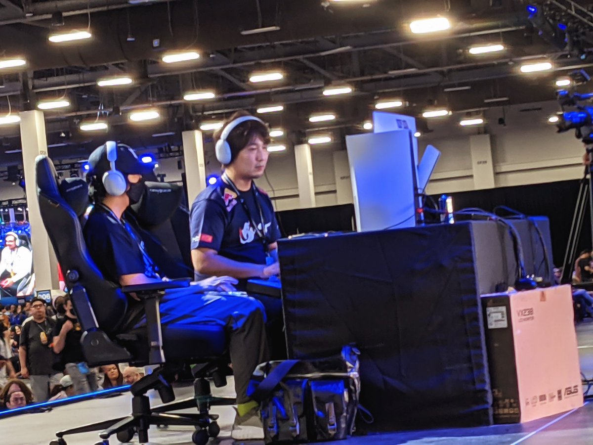 daigothebeastJP's tweet photo. 1日目は無事ウィナーズ抜け。
明日も応援よろしくお願いします！
#Evo2023 https://t.co/oCe5OHnreD