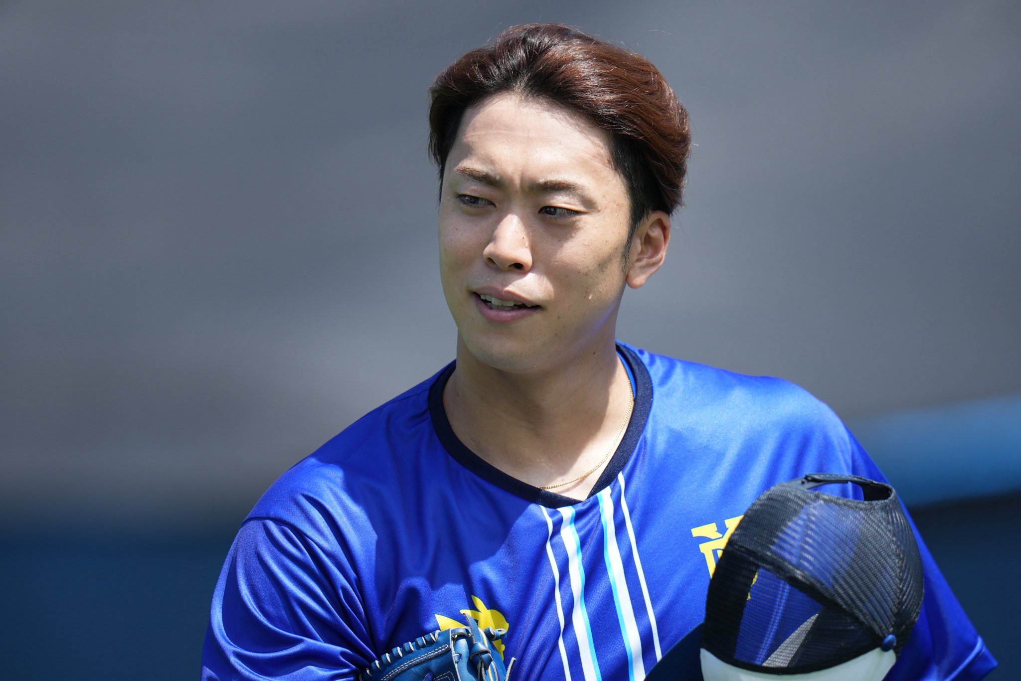 横浜DeNAベイスターズ　楠本泰史選手　直筆サイン入りフォト 第2弾】上茶谷大河投手、楠本泰史選手のサイン入りグッズを