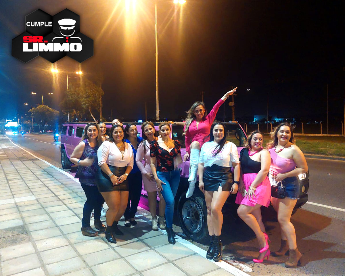 srlimmo's tweet photo. Un #cumple increíble y especial con la #PinkHummer de SR LIMMO #BarbieHummer 🩷💖
#hummer #limmo #limousine https://t.co/tkcDLebSqF
