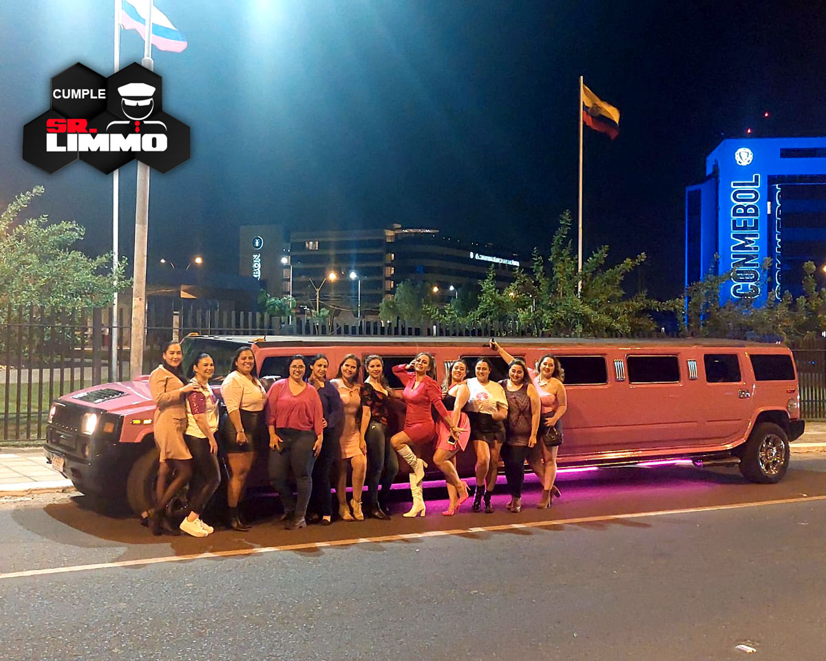 srlimmo's tweet photo. Un #cumple increíble y especial con la #PinkHummer de SR LIMMO #BarbieHummer 🩷💖
#hummer #limmo #limousine https://t.co/tkcDLebSqF