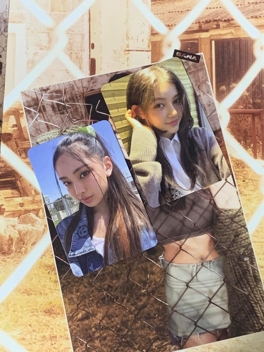 chaeyeonaaaa's tweet photo. 🌷🫧💭 wts lfb ph 

hyein wev &amp; dani wev pc ! 

- 40 ea ! 100 if set ! 

reply or dm me to claim !

#chaerity  t. new jeans weverse hyein danielle https://t.co/bOGiBoP2z7