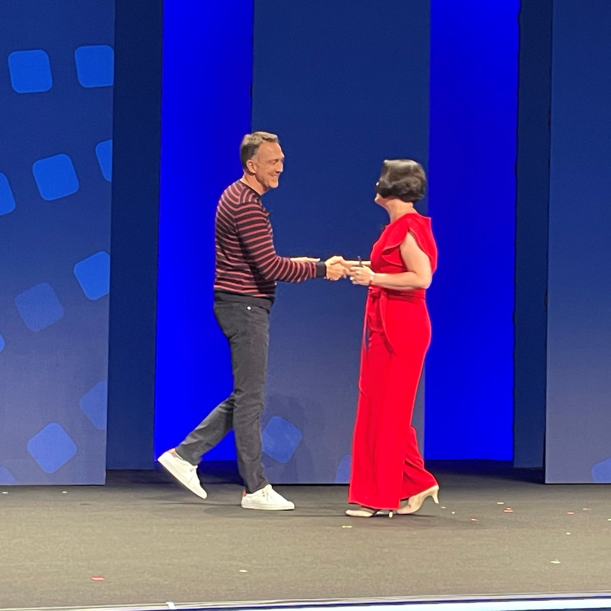 yedi31's tweet image. What a powerful and patriotic opening ceremony! @RealMalachowski – it was my honor to welcome you to the #LPLFocus stage tonight. Thank you for sharing your inspiring message with all of us, and thank you for your exemplary service to our country.