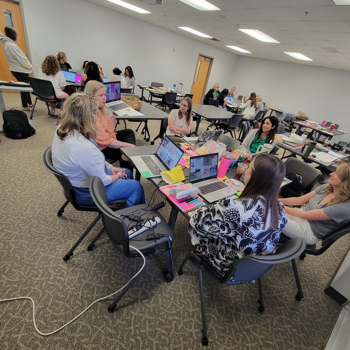 Our literacy coaches off to a strong start! We took time to create a clear vision for our team and our coaching work. 

"Who do you want to be for the people you serve?" #servantleadership <a href="/LearnLitAReyes/">Arelis Reyes</a> <a href="/MrsRobersonCFB/">Shelli Roberson</a> <a href="/MsCarrollCFB/">Katie Carroll</a> <a href="/Karaandkrew/">Kara Richardson</a> <a href="/litcoachRoldan/">Ana Roldan</a> @jwellslitcoach