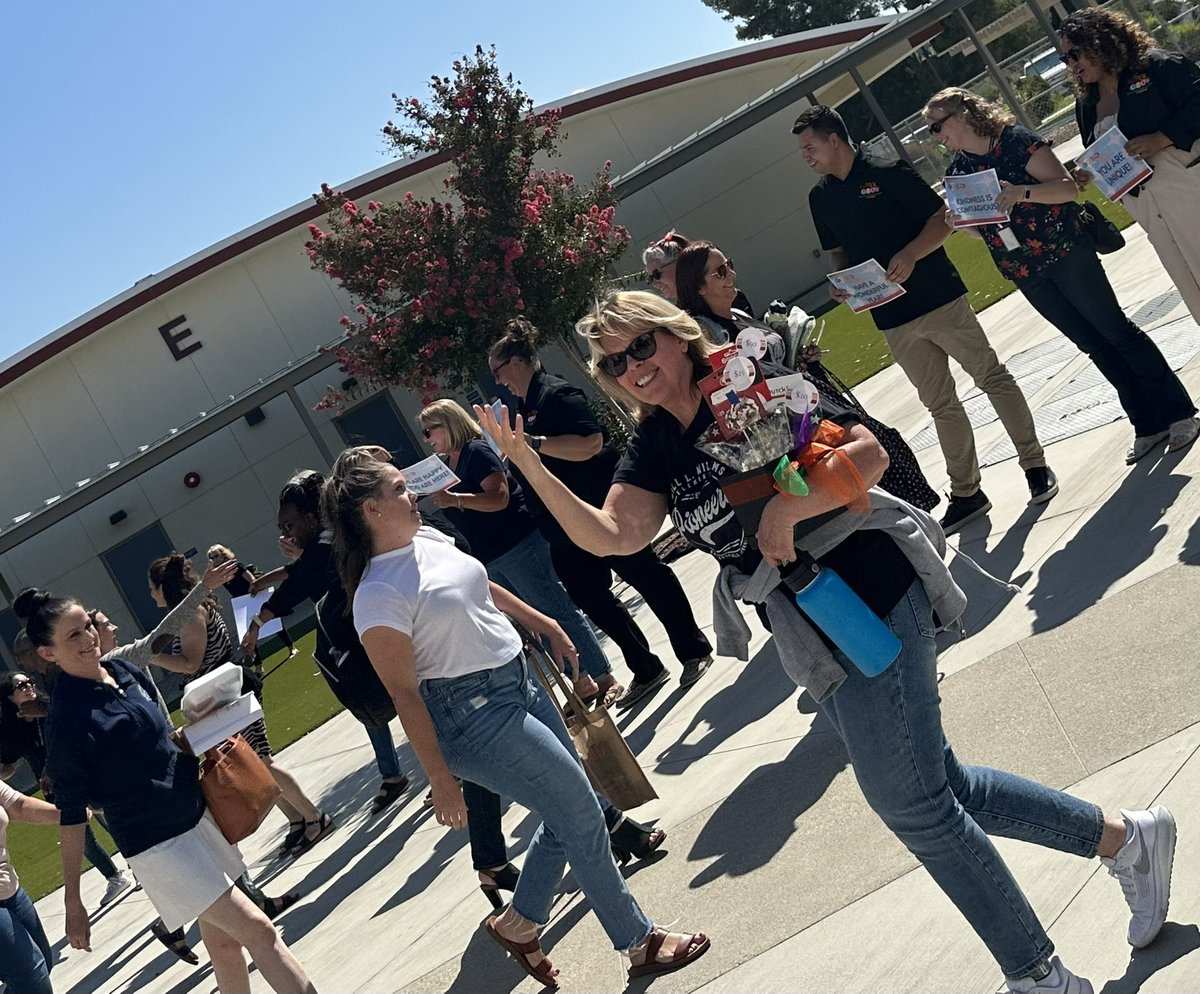 Blondieloves4's tweet photo. And that’s a WRAP! A great ending to a great two weeks of training ! We ARE P-BVUSD! #ELS2023 #PBVUSD https://t.co/8c9MM9Y6x0