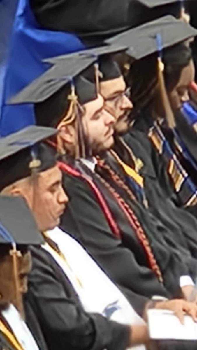 NOTPMAPiChi's tweet photo. I KNOW THAT GUY! https://t.co/SRy4NFxPli