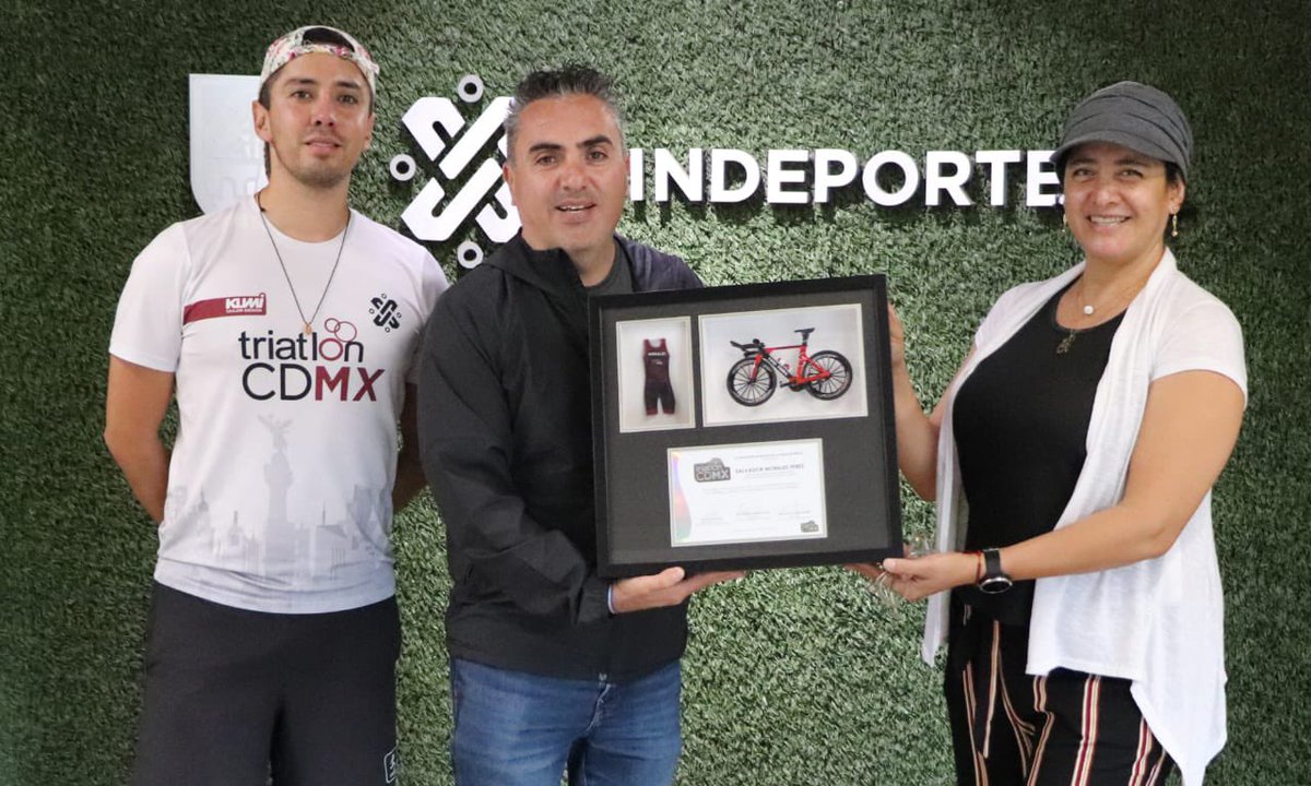 Gracias a <a href="/FedMexTriatlon/">F. Mexicana Triatlon</a> por este reconocimiento . 🏃🏻‍♀️🏃🏻🏃🏽‍♂️👟🚵‍♀️🚵🚵🏽‍♂️🏊🏼‍♀️🏊🏼🏊🏾‍♂️ <a href="/DeporteCDMX/">Instituto del Deporte de la Ciudad de México</a>