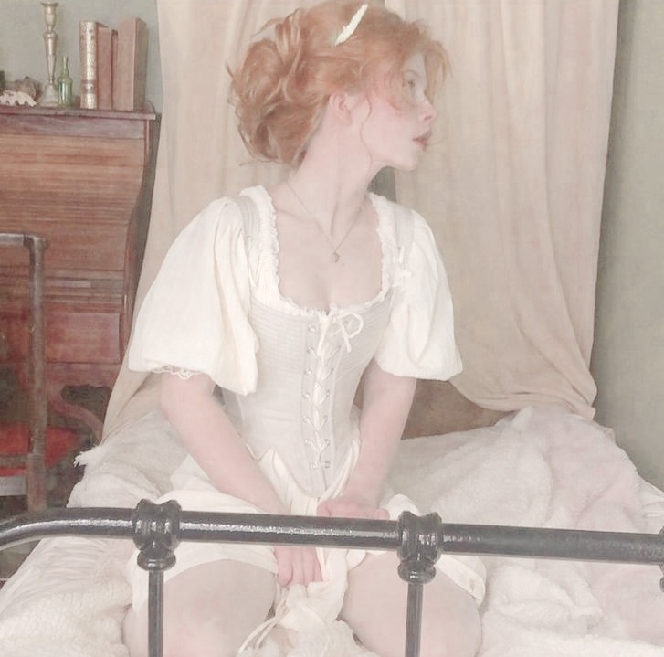 epilog__o's tweet photo. ㅤㅤㅤㅤㅤㅤ
ㅤㅤㅤㅤㅤㅤㅤ     ּּ ּ ㅤ🌷’𝓼ㅤ𑁍   

             i know that the reader missed
             both  my  face and  my 
             porcelain  body 

        ㅤㅤㅤㅤㅤ https://t.co/mynFbwFU3s