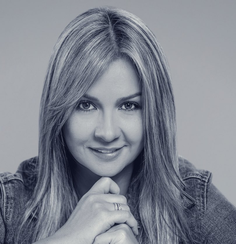 Exijo a nombre de millones de colombianos demandar esta malvada periodista por difamación, odio, daños morales, mentiras, obstrucción a la justicia  y entrampamiento a la democracia colombiana. NO MÁS ‼️ <a href="/petrogustavo/">Gustavo Petro</a> <a href="/RobertoMTico/">ROMAROSA</a> <a href="/Coljuristas/">Comisión Colombiana de Juristas -CCJ-</a> <a href="/CancinoAbog/">Iván Cancino</a>