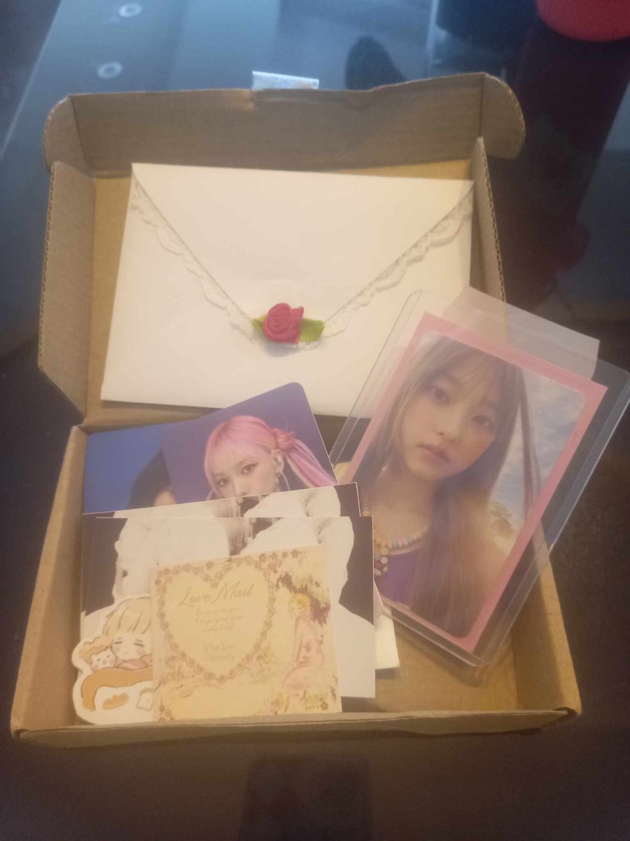 elxvxnnn_'s tweet photo. #lov2ity
ty @lov2ity for packing haerin ube safely and for the freebies!! till our next ! 🫶
-#elxvxnnmailz https://t.co/dfRuroNK8F