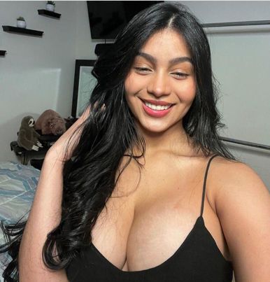 OmmZen's tweet image. 🌟 Embracing a brand new chapter in life, where every day feels like a fresh canvas waiting to be painted💫

 #NewBeginnings #StartingAfresh #bossbabe #SmackDown  #OPLive #AEWRampage #KaiCenat #JamesMcCann