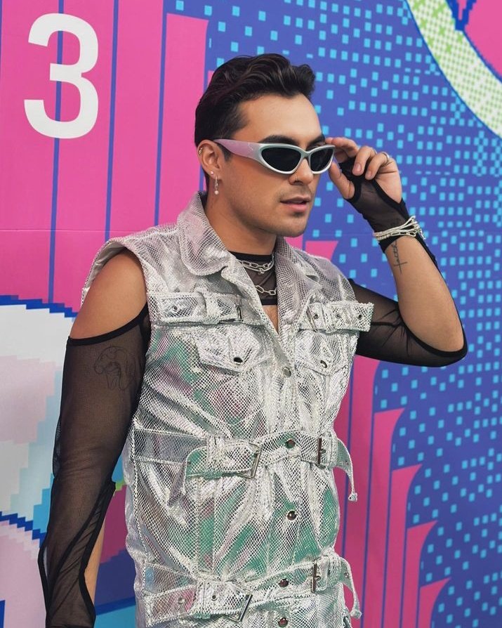 Mi FAV siempre ICONIC y les tocó soportar 😌🔥🤍

DENNIS HOST WEMO
#MTVMIAW2023
<a href="/_DennisArana/">Dennis Arana</a> ✨
