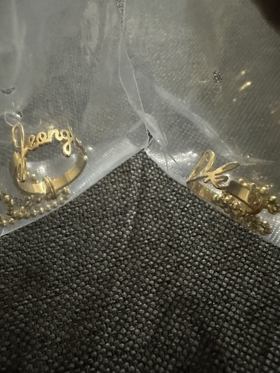 B_Mshoppe's tweet photo. WTS ONHAND!!
Seventeen Gachapon Ring Name Charm

✔️SEALED
✔️I got them from Japan 
✔️Official Merch

Available:
•Jeonghan
•DK

▪️ ₱500.00ea
▪️mop: Gcash/BPI
▪️open for sco

Please DM me for inquiries.

#Seventeen #Jeonghan #DK #Gachapon #pledisentertainment #seventeenmerch https://t.co/q1exPsYup2
