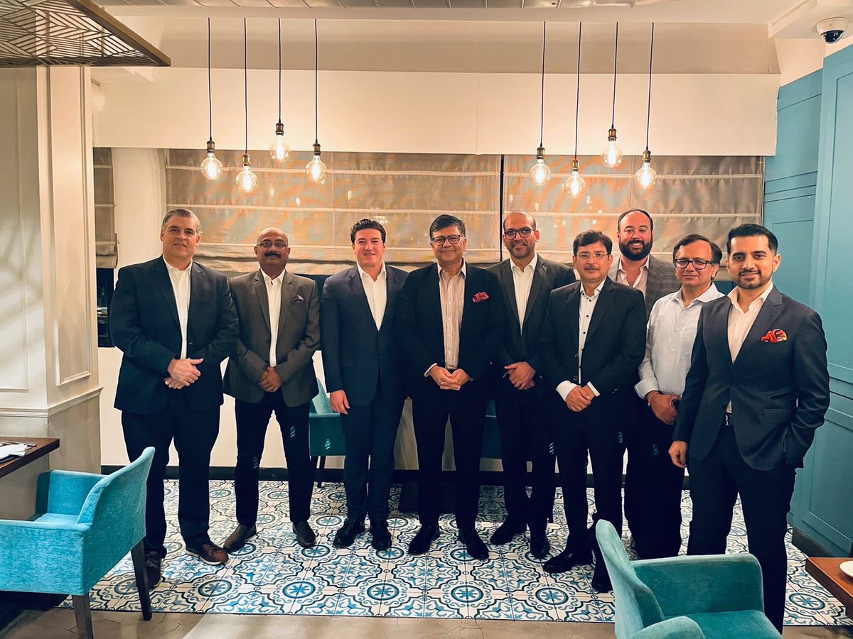 Hon’ble Governor of state of Nueva Leon in Mexico, H.E. @samuel_garcias had a productive meeting with officials from @nasscom Nueva Leon is an important state in 🇲🇽 for Indian investments especially in automotive and information technology sector.