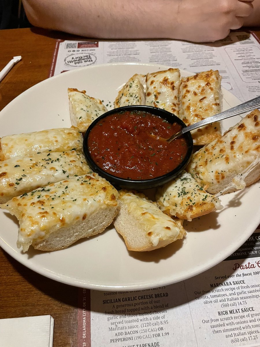 Duff_McDuff's tweet photo. GenCon Friday highlights: the consignment room had tons of great deals, we dove into the merch hall, watched the animation block of the film festival and got dinner at the old spaghetti factory #gencon #gencon2023 #indianapolis https://t.co/ED6PbaQq6h