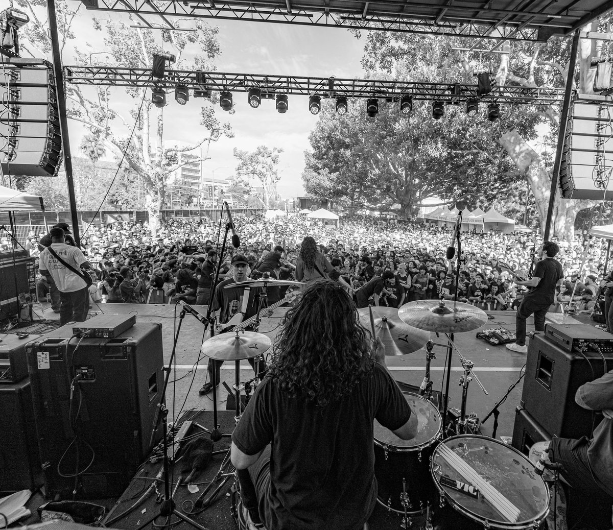 fleshwater_fm's tweet photo. thank you @sound_and_fury 

📷: @bloomphotofyb, @GabeThePigeon, @babiidanii, @anxiousadam_ https://t.co/4mNexFuDco
