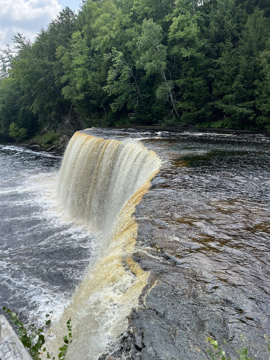 seavt2008's tweet photo. Tahquamenon Falls - Upper Falls
#UP23 #Michigan2023 #summervacation2023 https://t.co/5XjJ3NdNwL