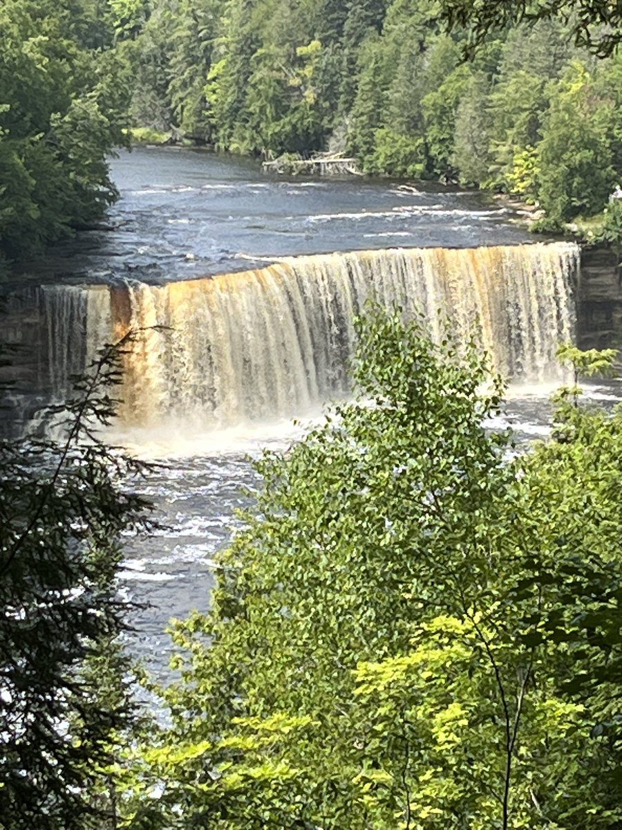 seavt2008's tweet photo. Tahquamenon Falls - Upper Falls
#UP23 #Michigan2023 #summervacation2023 https://t.co/5XjJ3NdNwL