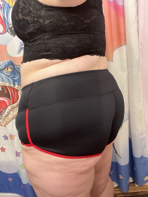 Anyone want to spoil a thick freak? 😋 https://t.co/1UTS40fsjs<a href="/tag/mvsales"class="tags"><span>#mvsales</span></a>