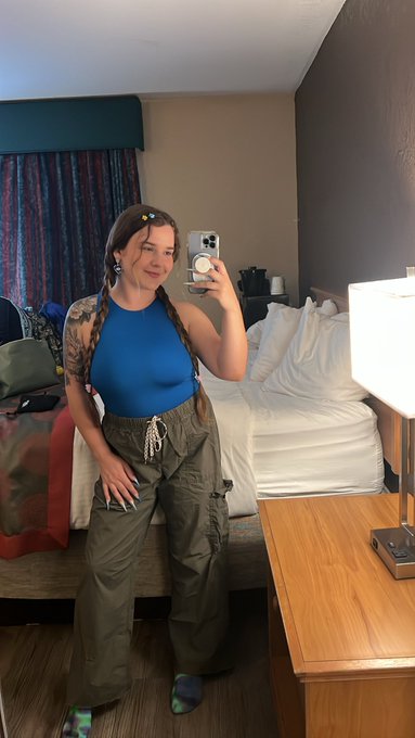 📍portland, OR https://t.co/d3fgeMOX13<a href="/tag/giantess"class="tags"><span>#giantess</span></a>
