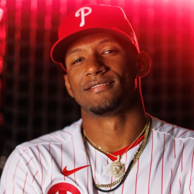 BrinaBombs's tweet photo. #NewProfilePic don’t worry i still #StandWithTrea but this pic is too icy to not be a PFP https://t.co/bjMCw9Et1H