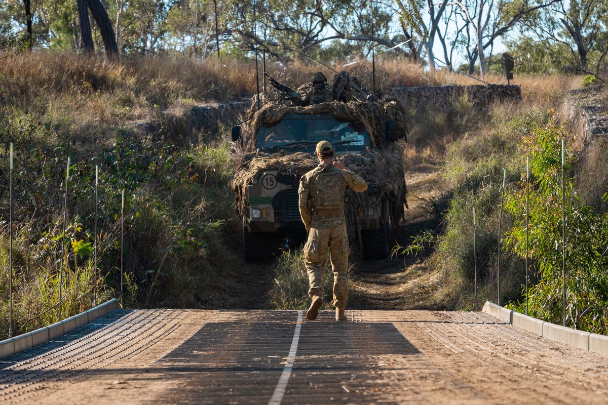 TalismanSabre's tweet image. Engineers from the @AustralianArmy constructed a Dry Support Bridge across Keelbottom Creek, in the Townsville Field Training Area, as part of #TalismanSabre2023.
The training activity is designed to support supply and evacuation routes for the Brigade.
#TS23 #StrongerTogether