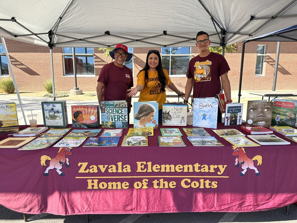 LaMissDeScience's tweet photo. @ZavalaColts1 @CooleyElem and @DrTinajeroEPISD in the house!!! Also some sweet rides!! EPISD Fiesta was a success at JSHS 🦊 @csepisd @ELPASO_ISD https://t.co/i4la129FVC