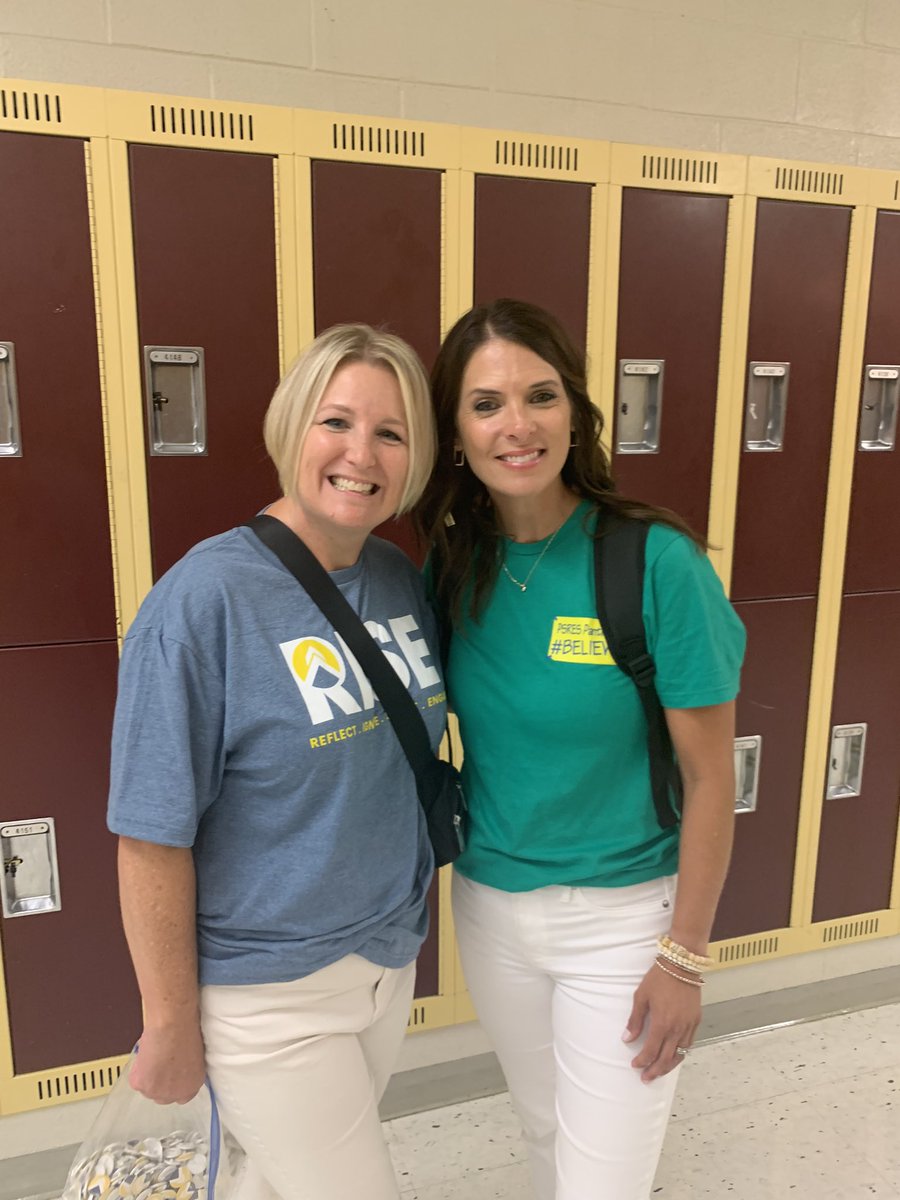 Karen Hollar tweet media