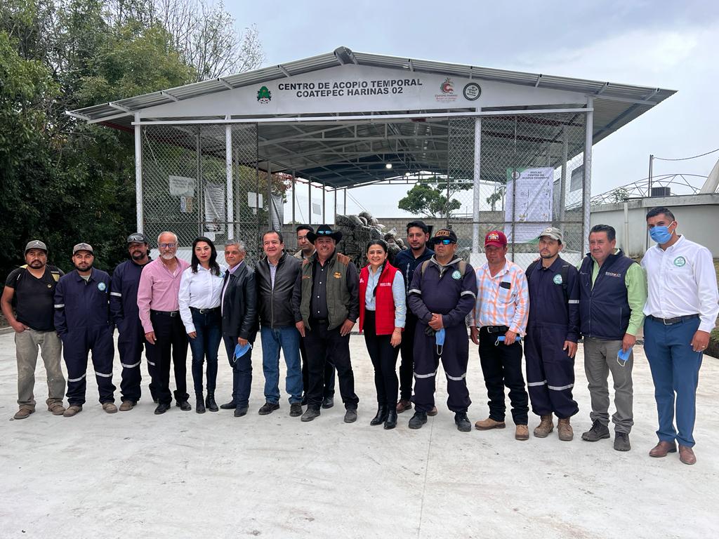 MarisolGlezT's tweet photo. Con enorme gusto el día de hoy a nombre de @CampoEdomex acudimos a #VillaGuerrero y #CoatepecHarinas para dar inicio al funcionamiento de los Centros de Acopio Temporal del programa #CampoLimpio.
#LaTierraQueNosUne
#DGSICA https://t.co/ZMu8s7lYUu