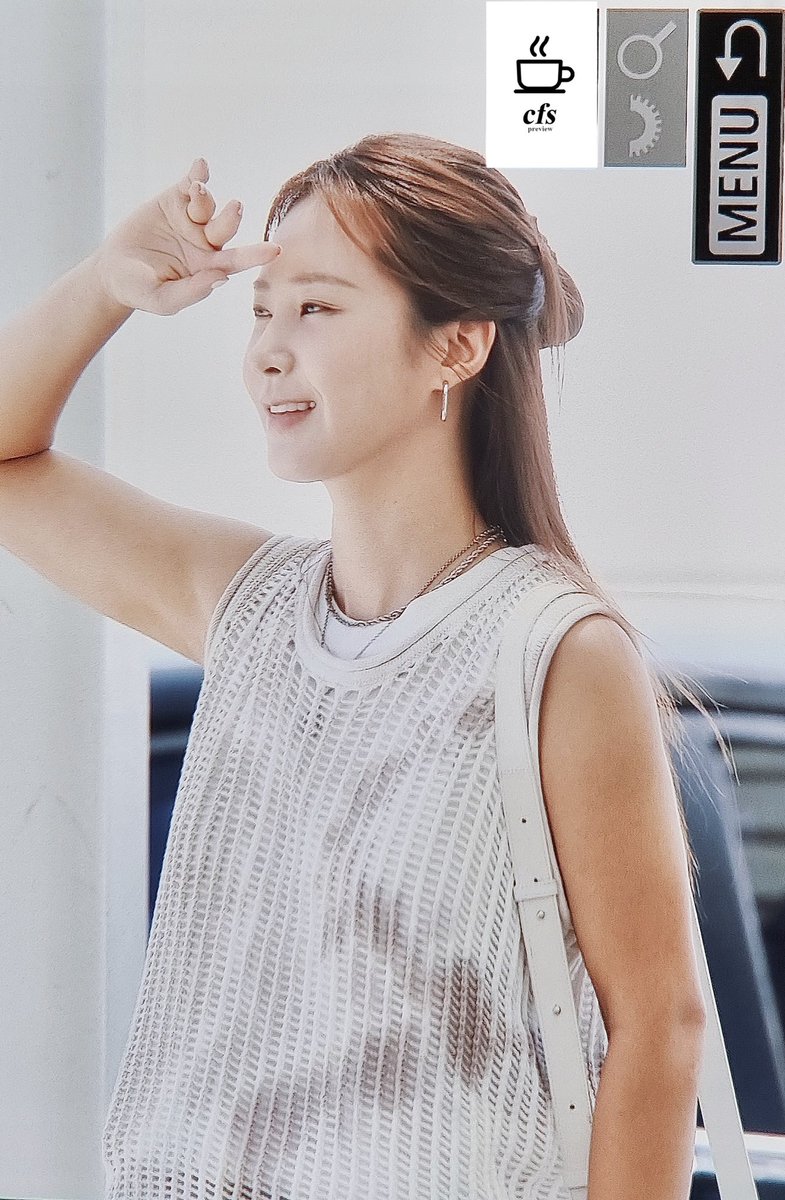 coffeeshot125's tweet photo. 230805 #유리 -ICN 🎉🎂✨

#YURI #소녀시대
#소녀시대_16주년_우리_꼭_영원하자 #16Years_Sailing_With_GG https://t.co/ccDythbLTA