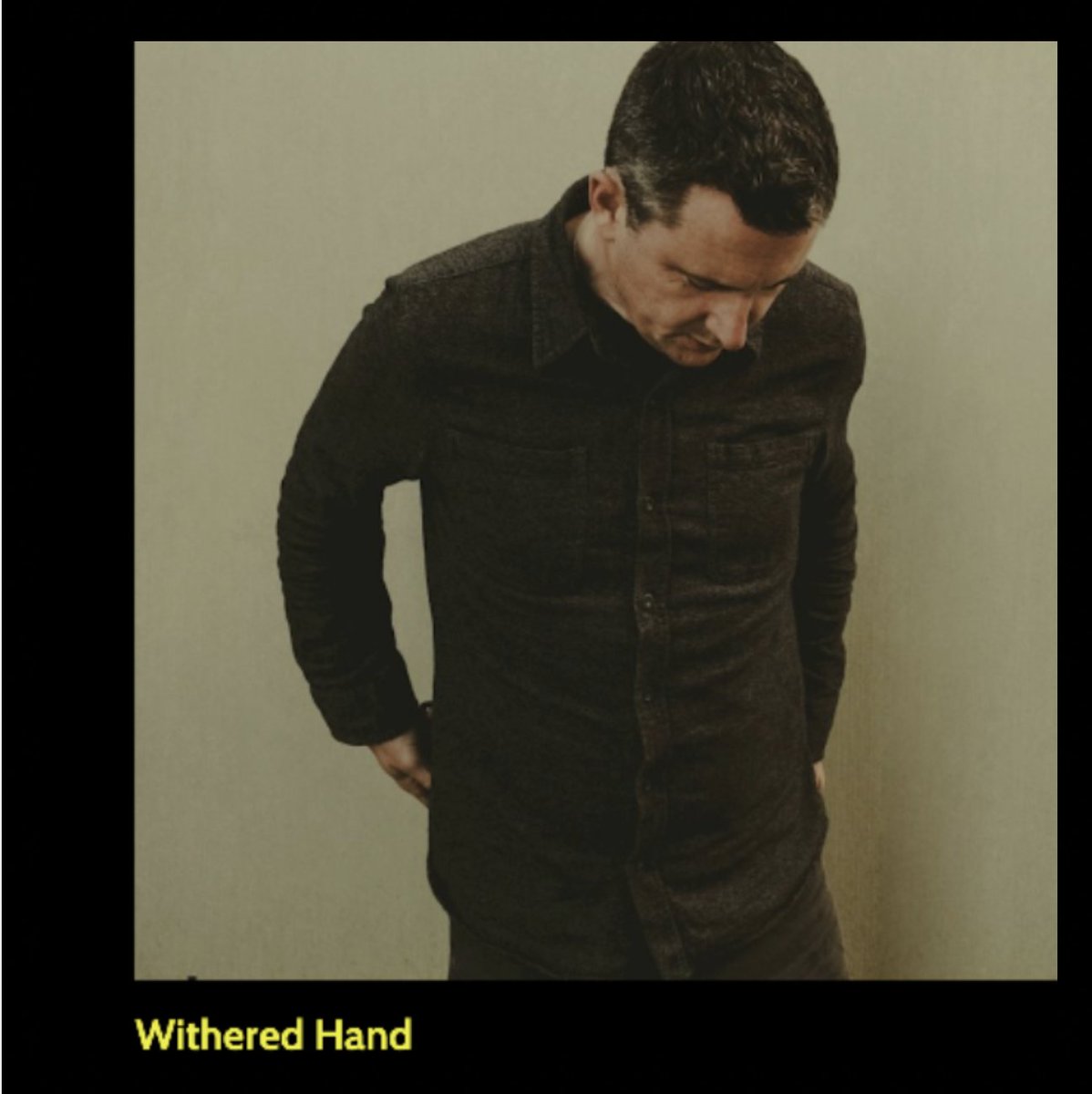 Much appreciation to <a href="/rocknewsandview/">Rock News and Views</a> for featuring @WitheredHand's new 'Making 'How To Love' video and announcing UK tour dates. 'How To Love' is out now via @Revealr ~ petesrocknewsandviews.com/withered-hand @macarts @itheretweeter1 @musiccitymemo <a href="/stlukesglasgow/">Saint Luke's</a> <a href="/MusikScottish/">Scottish Musik</a> <a href="/reSOUNDonline/">RESOUND Online</a>