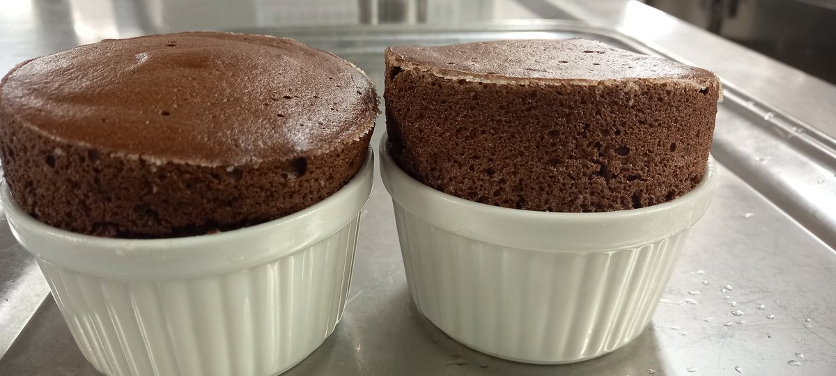 PastryWala's tweet photo. Chocolate Molten Cake 

#chocolate #chocolatechipcookie #dessert #cheflife #cruise https://t.co/5o7xDHkg2L