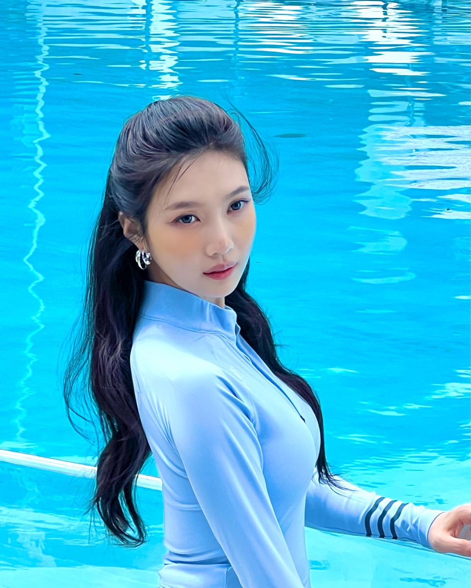 Do you believe looking at me is more fresh than seeing fruit?