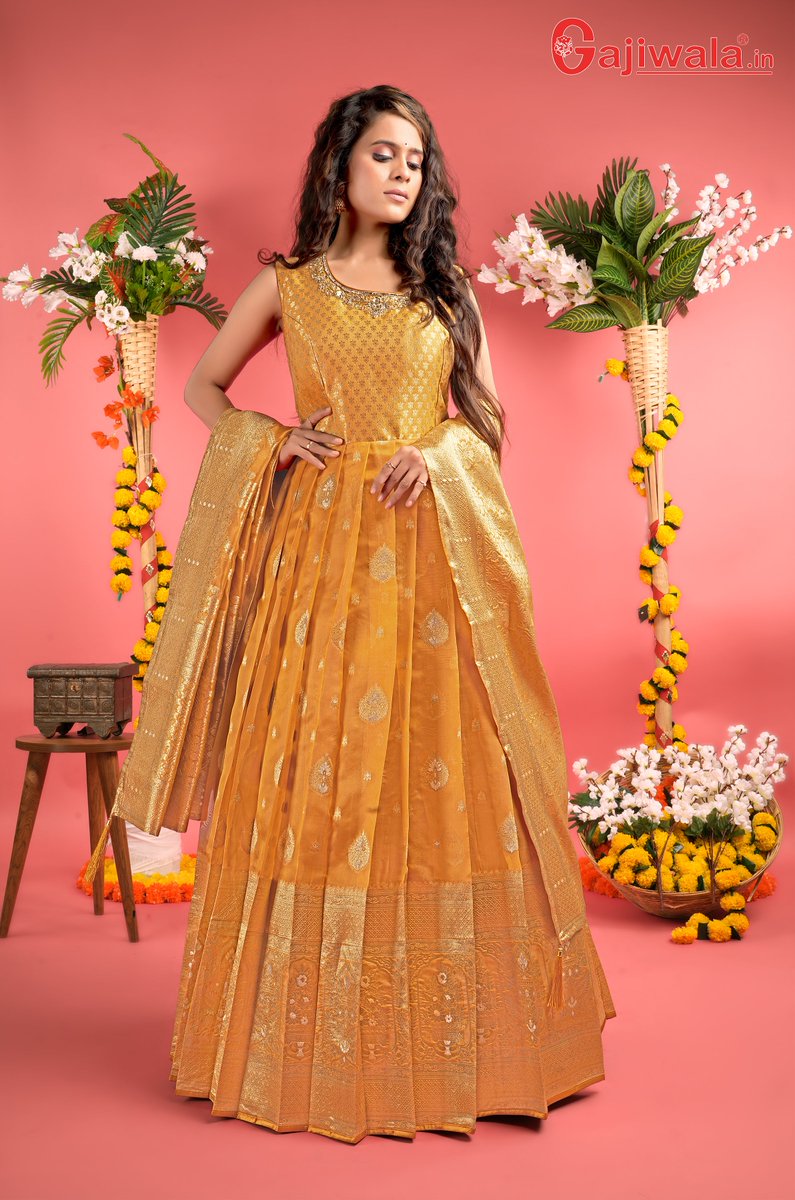 Artistry in Every Detail: Kanjivaram Silk Gown with Exquisite Handmade Neck Design ✨🌺 ✨😍
.
Website: gajiwala.in 
#banarasigown #kanjivaramsilkgown #banarasidress #silkgown #MrunalThakur #Telugu #fashion #indianwear