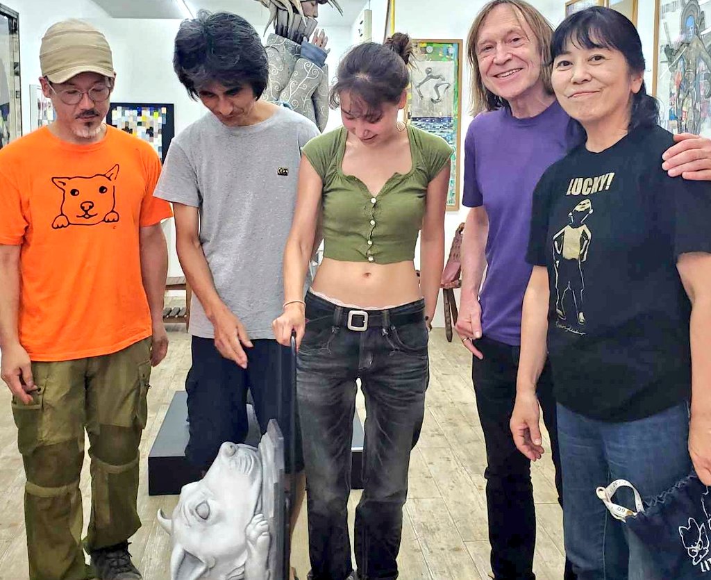 lagartoplus's tweet photo. First customers today from far away. Thank you for visiting again and have a safe back home!
#RyuzoKawano #LagartoPlus #Okayama #Setouchiart #Naoshima #inujima #inujimahouseproject #Setouchi #Kurashiki #KurashikiBikanArea #ArtGallery #ModernArt #TakayaMori #GlassStudioToos https://t.co/5bi4cUPI7U