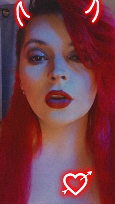 I require a vintage taxidermy squirrel and or rabbit. DM me if you are willing to bring this dream into<a href="/tag/spookysext"class="tags"><span>#spookysext</span></a>