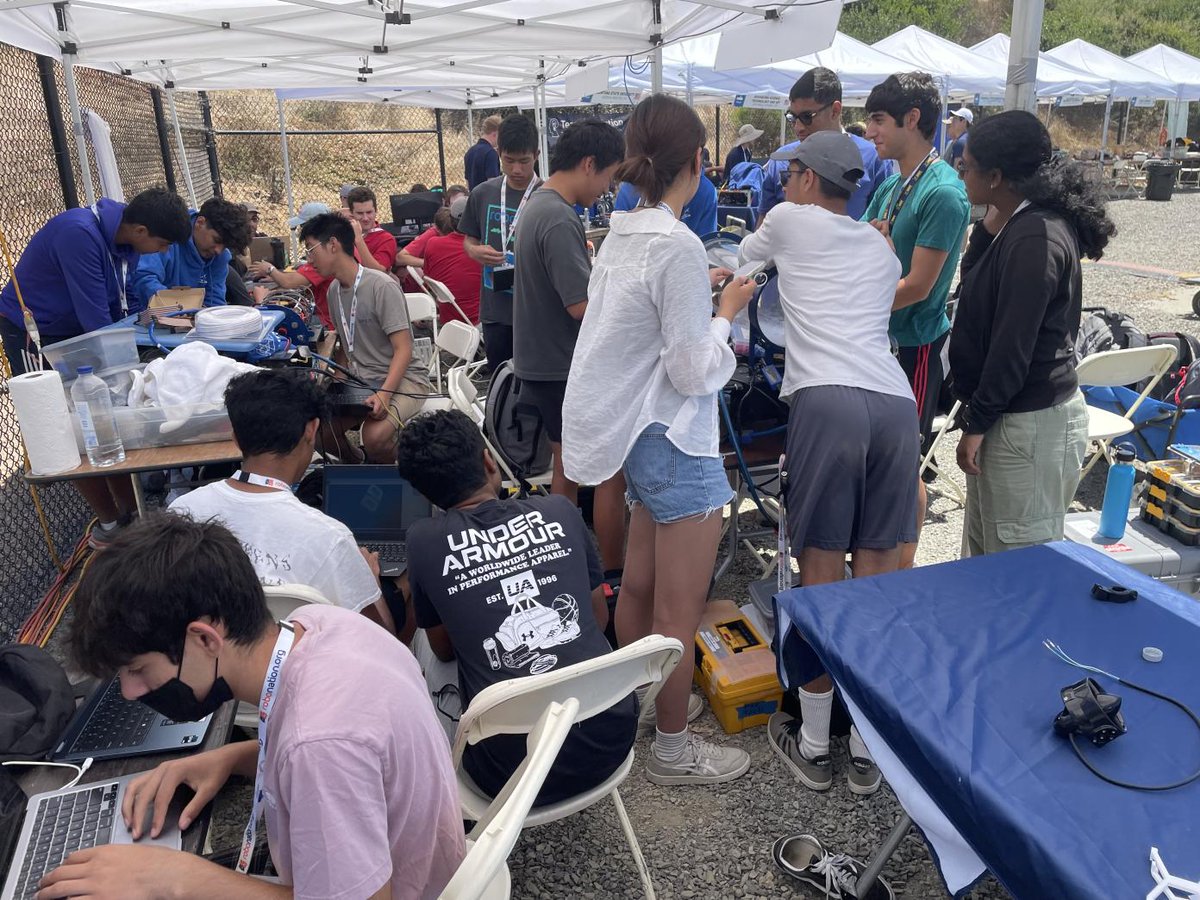 AVBotz's tweet photo. Competition Day 5:   

Photo 1: Members getting Marlin ready for pool testing

Photo 2: Kush editing Maritime code for new ESCs  

Photo 3: Allen soldering the nucleo

Photo 4: Eaton installing news ESCs from Blue Robotics

See you tomorrow! https://t.co/UDOHF59Os1
